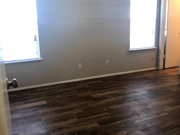 4th image of 8805 Pineridge Dr #B