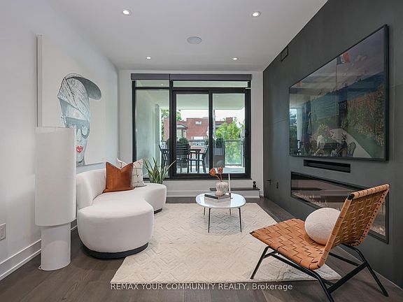 5th image of 280 Howland Ave #208