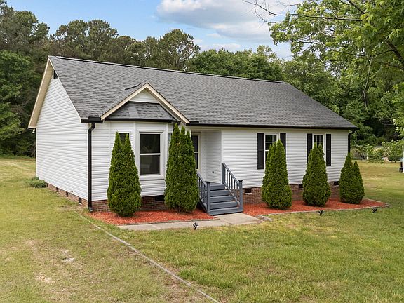 2nd image of 127 Riders Ridge Ln