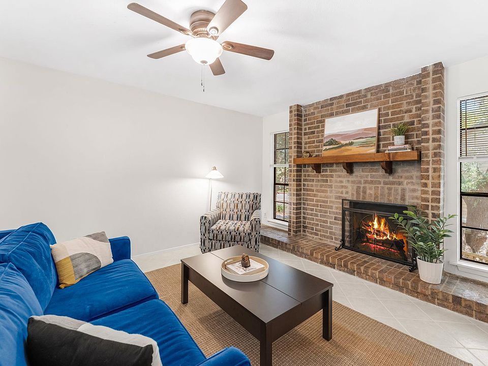 1st image of 4159 Steck Ave Unit 225