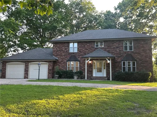 19602 59th Hwy, Saint Joseph, MO 64504