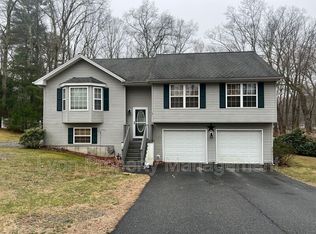 3 Mayhew Dr UNIT 1, Dayville, CT 06241