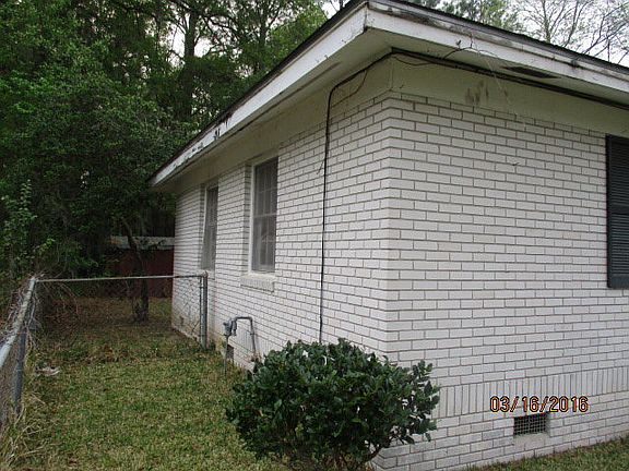 2nd image of 1504 Hawthorne Ave