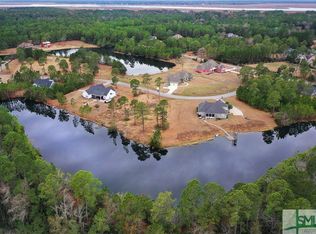 45 Amarula Ln, Richmond Hill, GA 31324