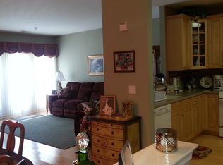 5004 Brookfield Glen Dr, Belvidere, NJ 07823