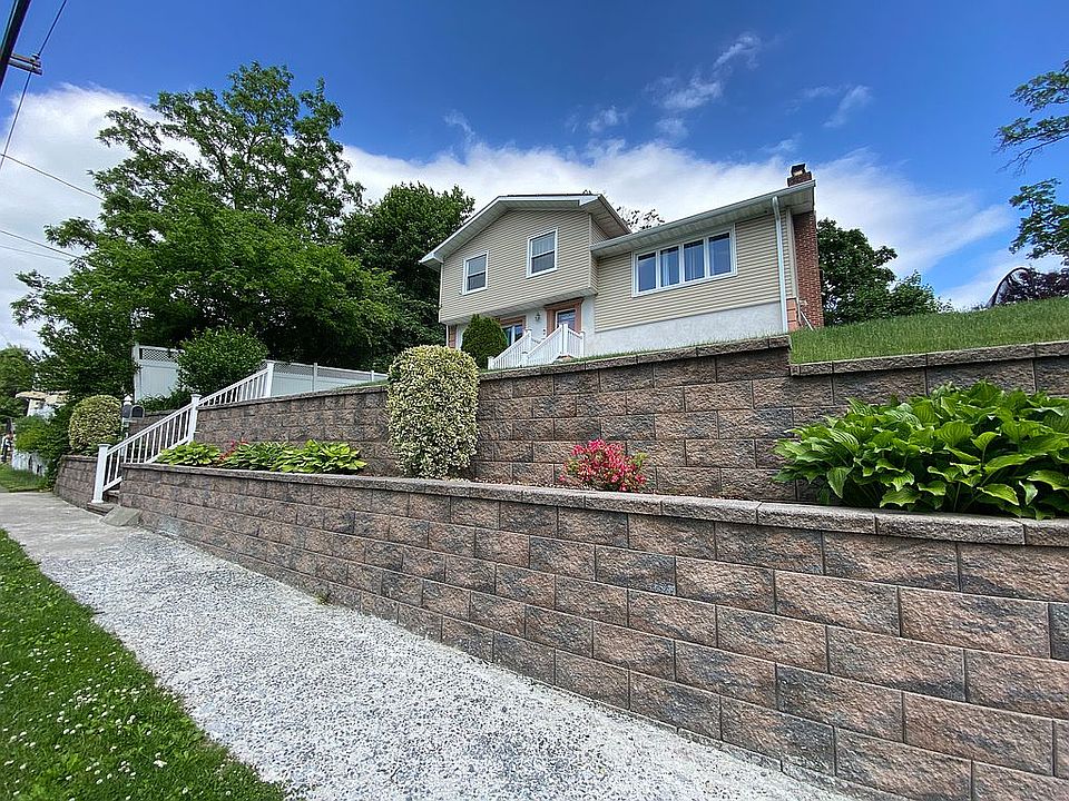 1st image of 40 Hunt Ave
