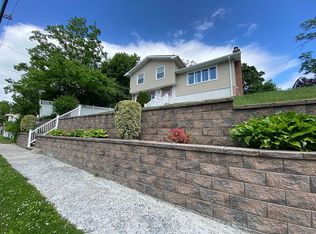 40 Hunt Ave, Yonkers, NY 10710