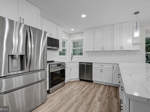 4th image of 3299 Greco Ct