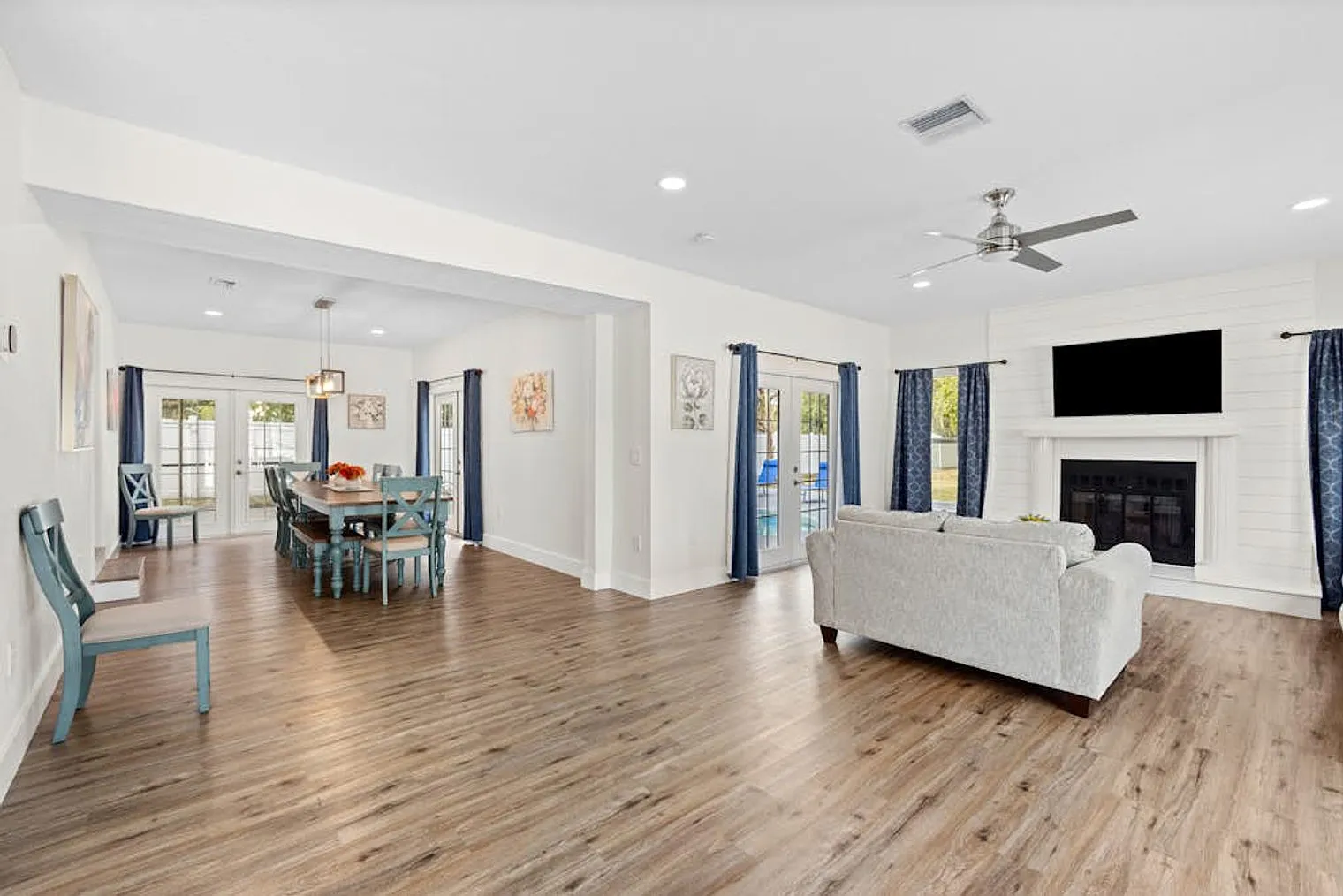 5 bed, 4.0 bath, 2927 sqft, $8,259 — Photo 4