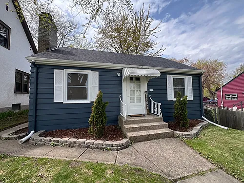 3715 Girard Ave N Photo 1