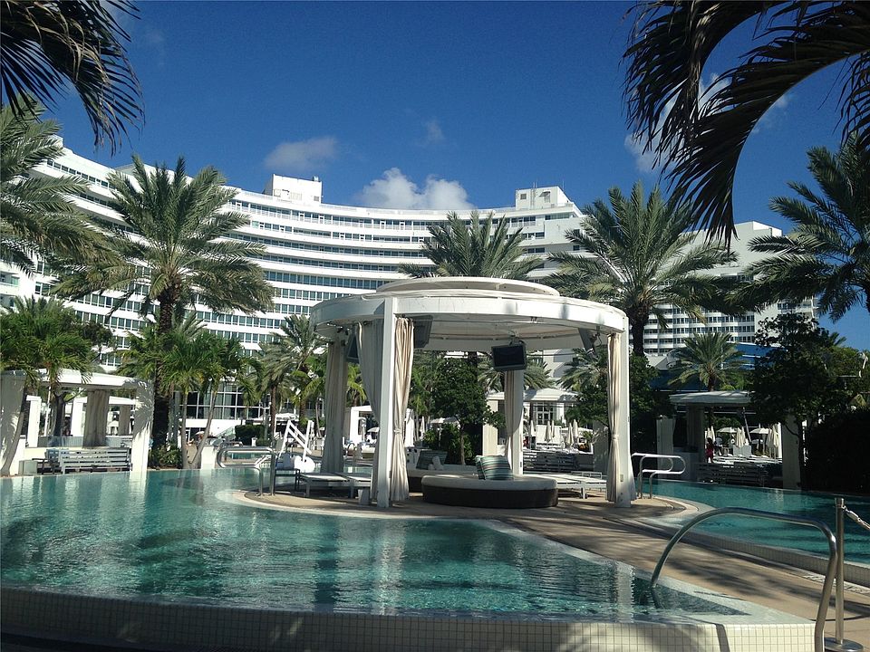 1st image of 4401 Collins Ave #1814A