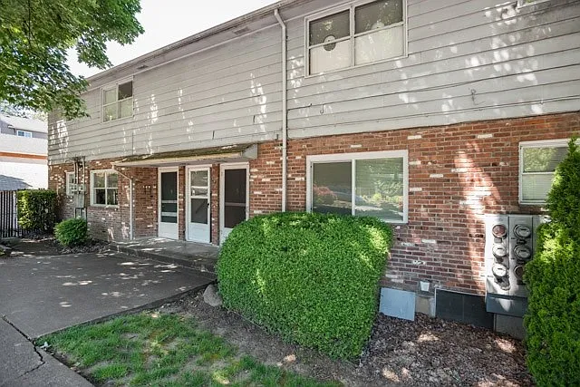 Northshore Apartments — Photo 2
