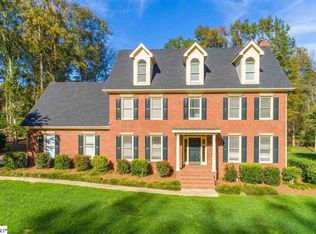 105 Maple Brook Ct, Simpsonville, SC 29681