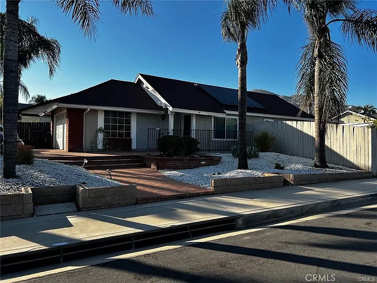 22950 Chambray Dr — Photo 1
