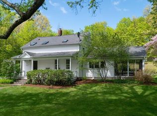 40 High St, Southampton, MA 01073