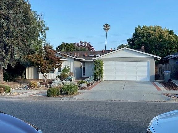 2nd image of 1384 Bouret Dr