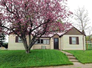 247 N 8th St, Custer, SD 57730