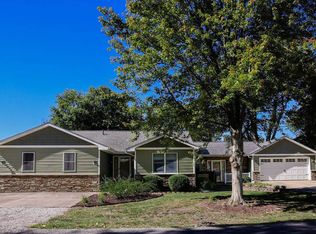 420 Minton St, Carlinville, IL 62626