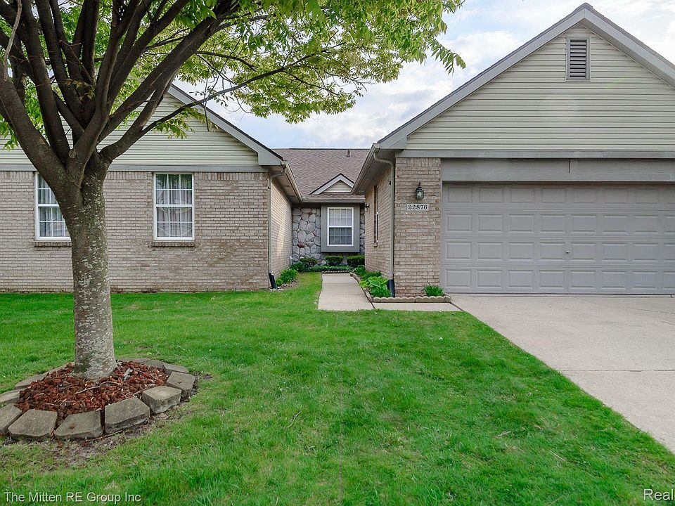 1st image of 22876 Woodcreek Dr
