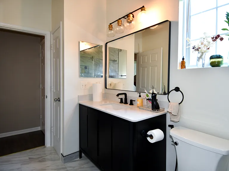 5121 Travis Edward Way #J — Photo 14