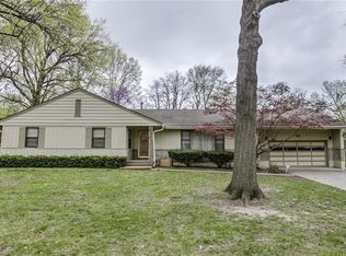 1004 E 108th St, Kansas City, MO 64131