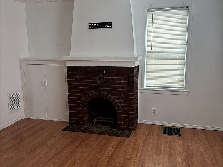 239 Weyl St — Photo 10