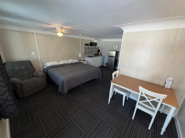 11329 E Lake Rd, North East, PA 16428