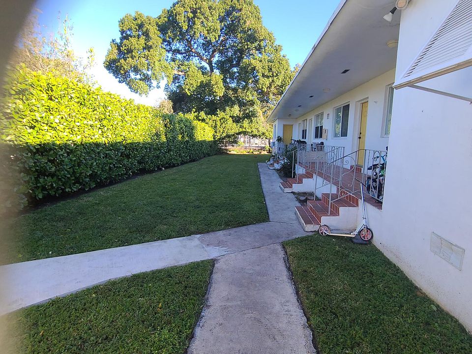 1st image of 1365 NE 111th St