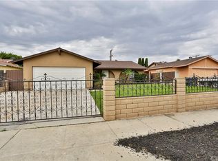 449 E King St, Rialto, CA 92376