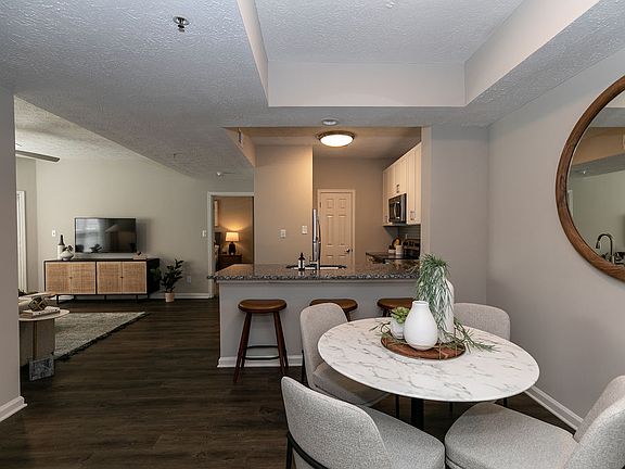 5th image of 50 Adams Lake Blvd SE #601