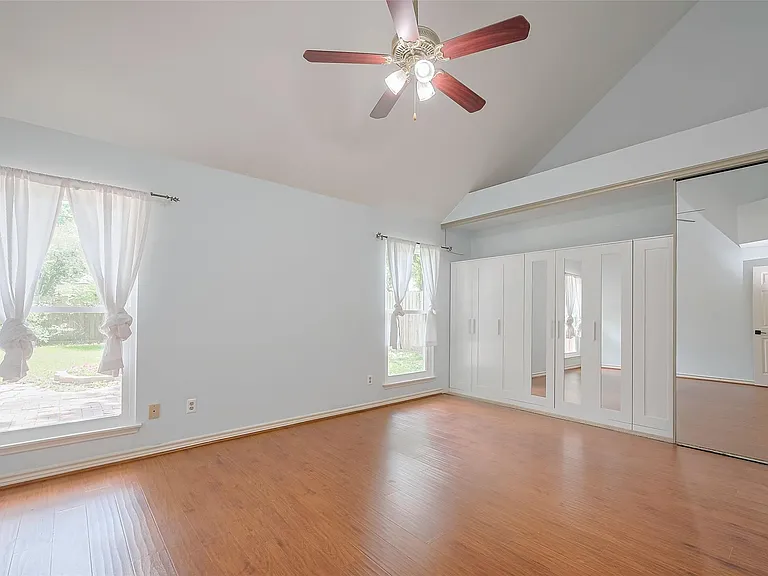 1103 Cheyenne Meadows Dr — Photo 40