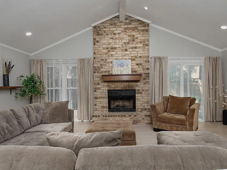 99 N Deerfoot Cir — Photo 7