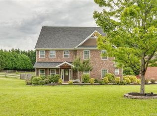 13725 Thompson Place Dr, Mint Hill, NC 28227