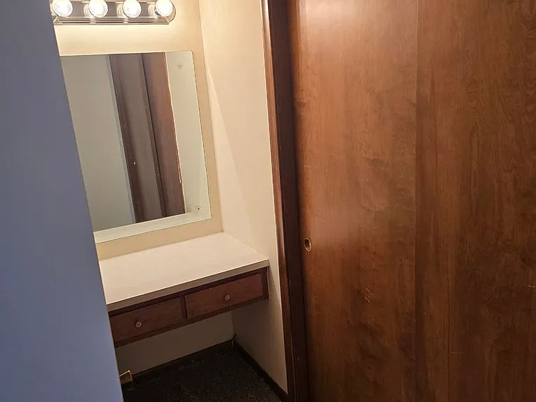 Greenspan Apartments - Schwalb Realty — Photo 8