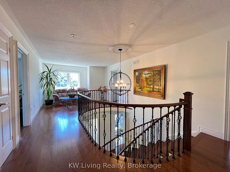 2055 Hadfield Ct — Photo 17