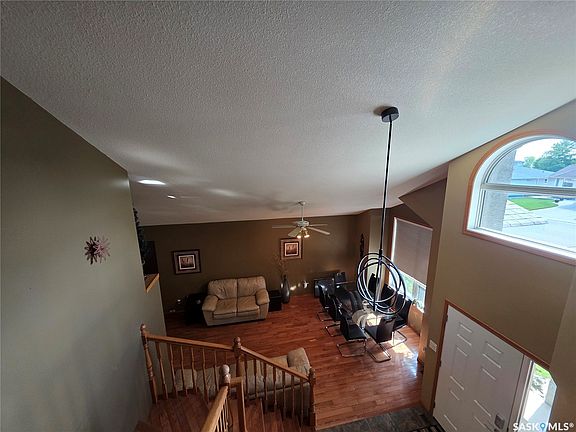 5th image of 2267 Newcombe Drive