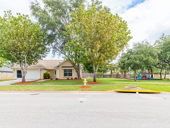 3rd image of 3627 Whisperwood Cir