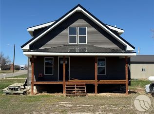 421 9th Ave W, Roundup, MT 59072