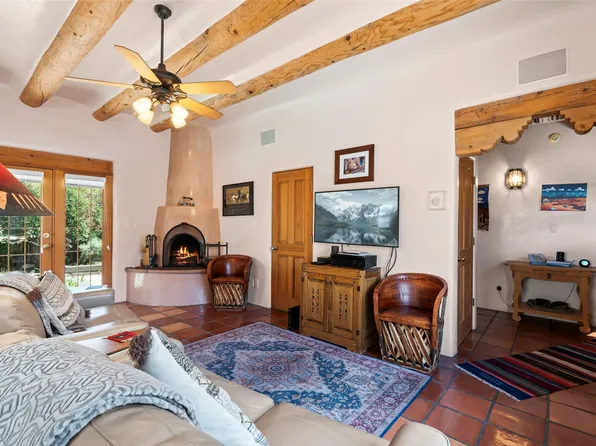 109 Elena St #B, Santa Fe, NM 87501