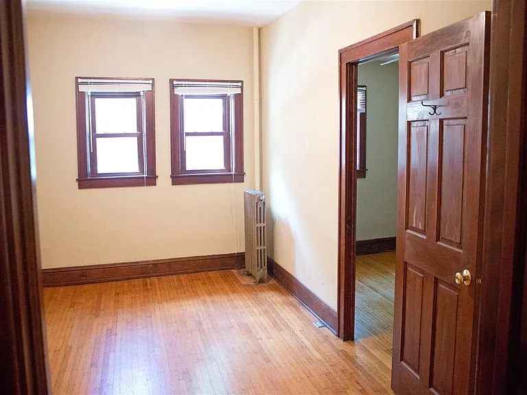 225 Place Apartments — Photo 29