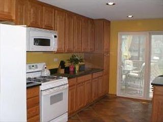 4th image of 1788 Ash St