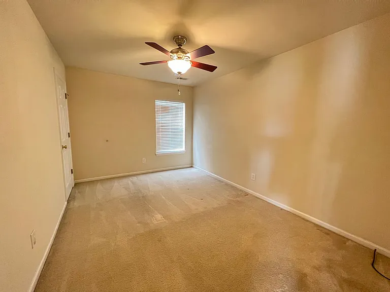 212 Summer Rain Ct — Photo 22