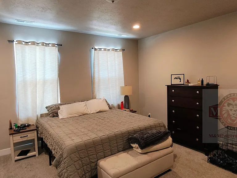 7887 S 5440 W — Photo 21