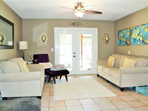 4th image of 135 Rose Briar Dr