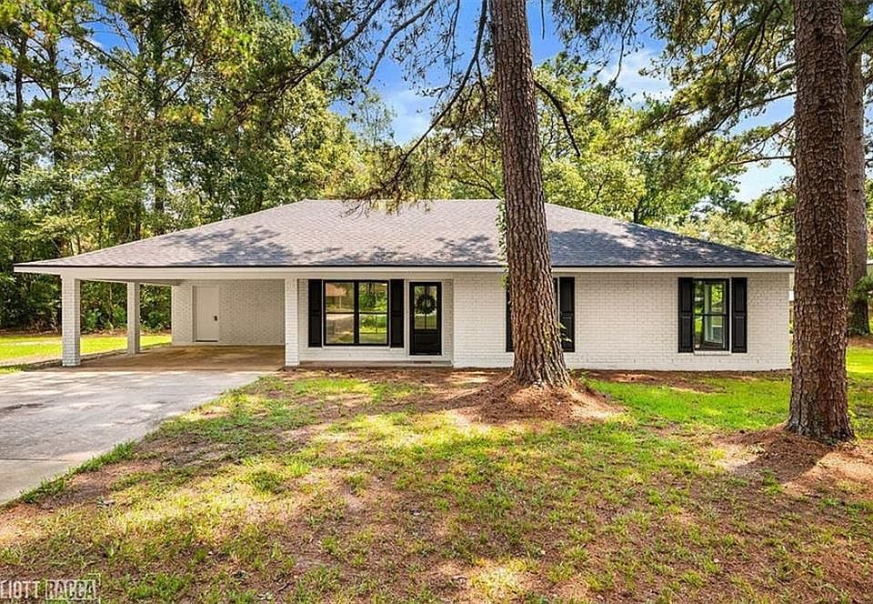 1st image of 122 Carl Cir
