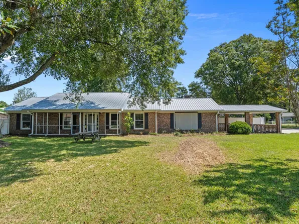 600 Luttie Rd., Myrtle Beach, SC 29588