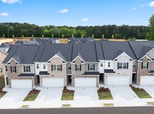 2711 Honey Locust Ct, Loganville, GA 30052