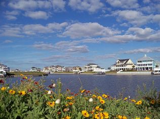 4114 S Sunset Bay Dr, Galveston, TX 77554