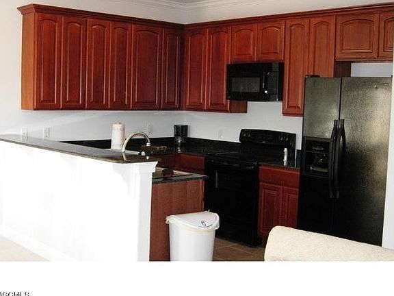 5th image of 3483 Riverbend Cv #D