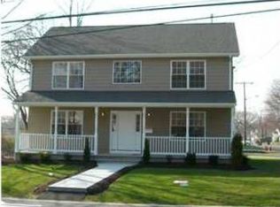 295 Furman Blvd, Keyport, NJ 07735